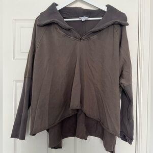 Urban Daizy Quarter zip Pullover. size small